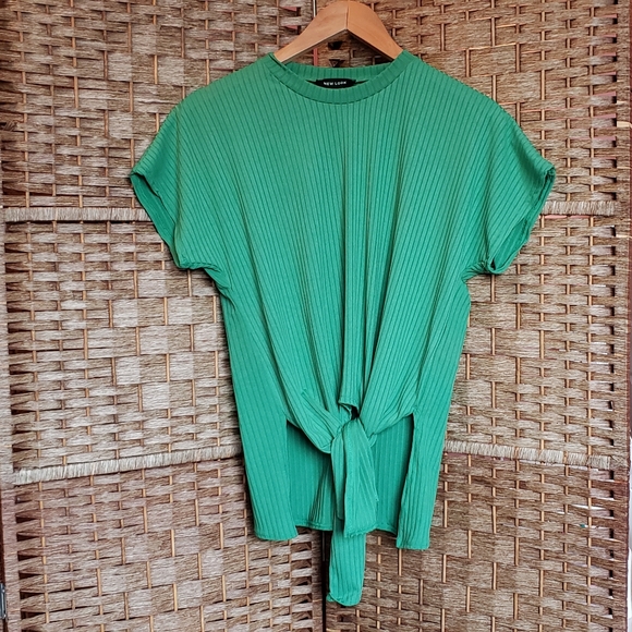 New Look Green Ribbed Tie Front Top T-Shirt - Picture 5 of 8